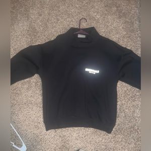 Black essential crew neck